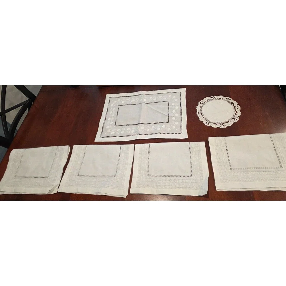 Cut Out Lace Linen Placemats White Set of 4 Vintage Handmade 19.5